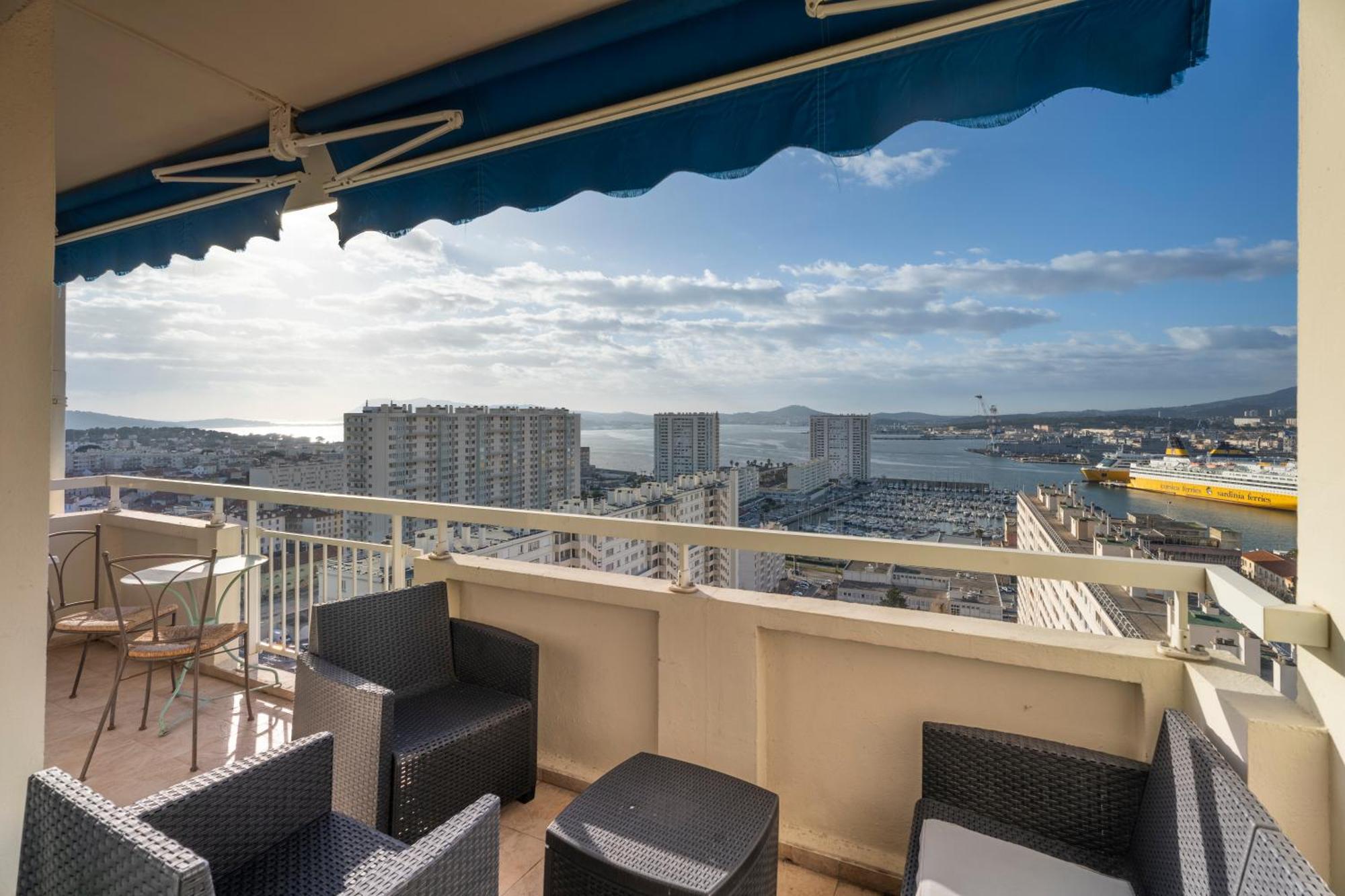 Vue Panoramique, Grand 2 A Toulon